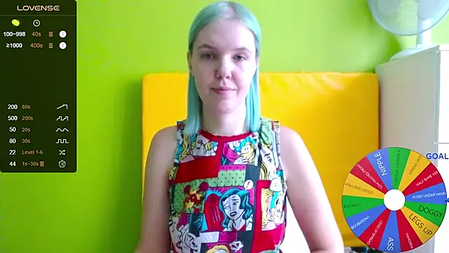 Snapshot of Ultra_Meow chatting on 28, 10, 2025 Ultra Meow online show from 28, 10, 2025