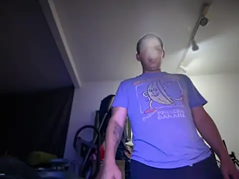 Sexystraightstud online show from 16, 3, 2026