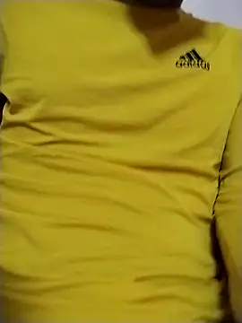 MidnightHunger online show from 24, 4, 2026