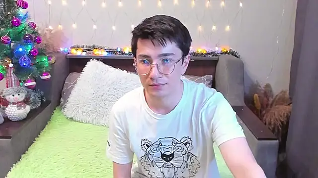 Snapshot of Yumi_steve chatting on 15, 12, 2024 Yumi steve online show from 15, 12, 2024