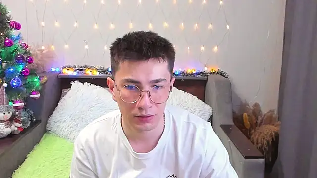 Snapshot of Yumi_steve chatting on 20, 12, 2024 Yumi steve online show from 20, 12, 2024