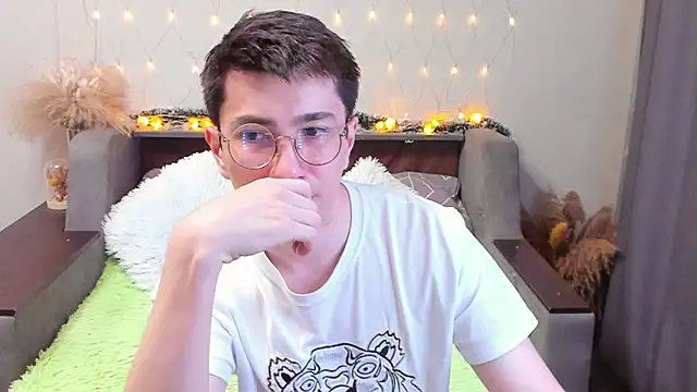 Snapshot of Yumi_steve chatting on 18, 1, 2025 Yumi steve online show from 18, 1, 2025