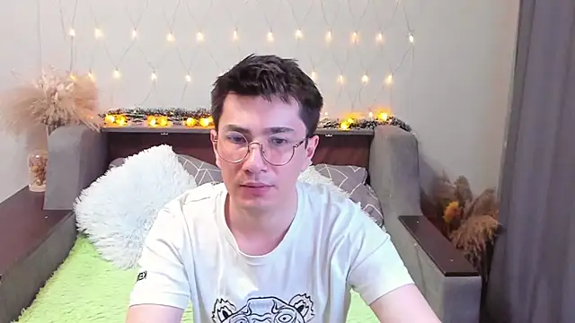 Snapshot of Yumi_steve chatting on 19, 1, 2025 Yumi steve online show from 19, 1, 2025