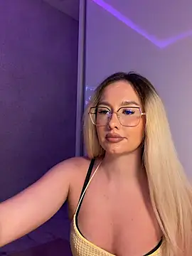 mollyxxx online show from 2, 8, 2026