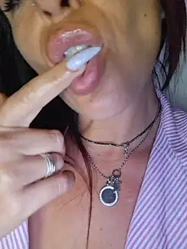 allyson22andy online show from 13, 4, 2026