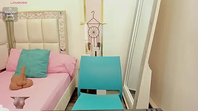 Snapshot of Oriana_Davis1 chatting on 10, 2, 2025 Oriana Davis1 online show from 10, 2, 2025