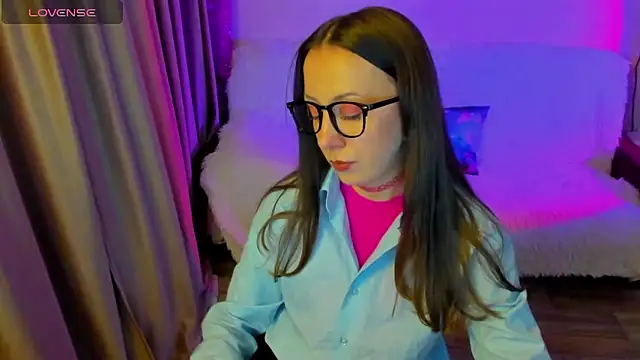 CurlySteph online show from 7, 1, 2026