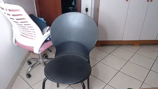 bustycarly online show from 1, 2, 2026