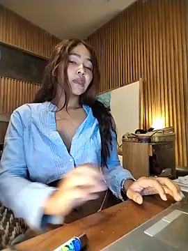 Snapshot of Colombiana219 chatting on 5, 6, 2026 Colombiana219 online show from 5, 6, 2026
