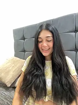 LaanaCooper online show from 25, 9, 2025