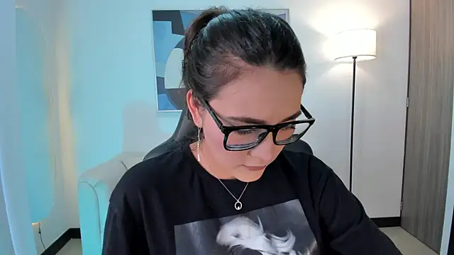 Snapshot of SaraParker_ chatting on 14, 7, 2026 SaraParker online show from 14, 7, 2026