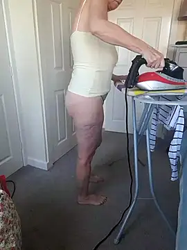 Snapshot of Emily_English57 chatting on 19, 3, 2025 Emily English57 online show from 19, 3, 2025