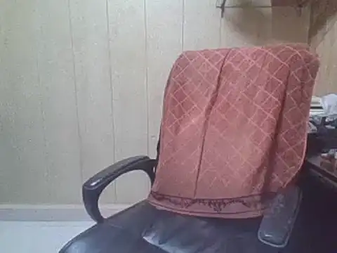 Snapshot of hairymaster95 chatting on 18, 6, 2026 hairymaster95 online show from 18, 6, 2026