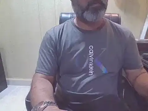 Snapshot of hairymaster95 chatting on 23, 7, 2026 hairymaster95 online show from 23, 7, 2026