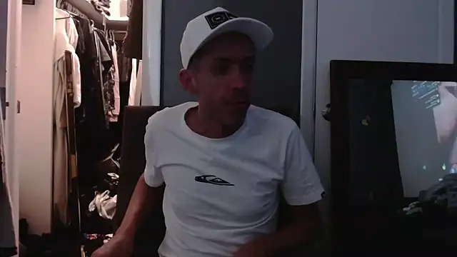 Snapshot of smokenstrokex chatting on 11, 7, 2026 smokenstrokex online show from 11, 7, 2026