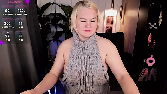 Snapshot of YolandaKiss chatting on 18, 6, 2026 YolandaKiss online show from 18, 6, 2026