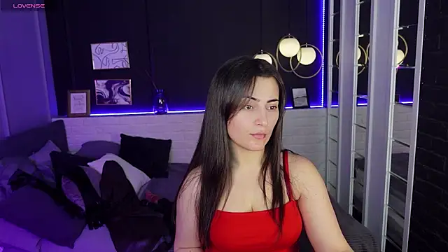 KylieMellow online show from 1, 2, 2025