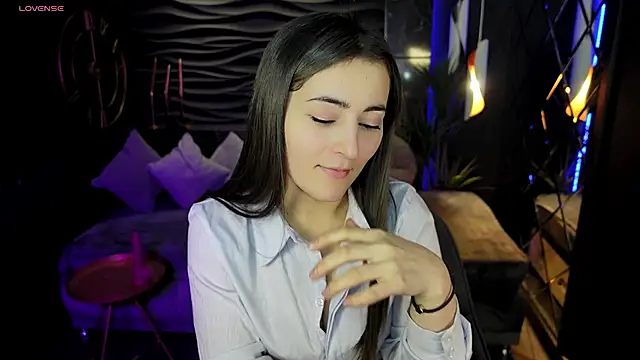 KylieMellow online show from 23, 2, 2025