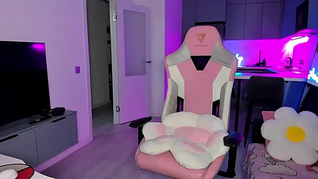 wow lovie online show from 12, 2, 2026