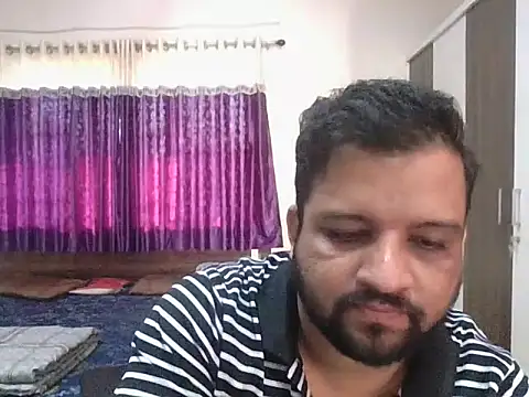 Snapshot of dhruv_love chatting on 15, 11, 2025 dhruv love online show from 15, 11, 2025