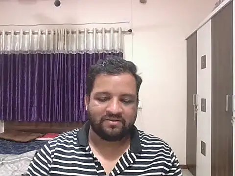 Snapshot of dhruv_love chatting on 15, 11, 2025 dhruv love online show from 15, 11, 2025