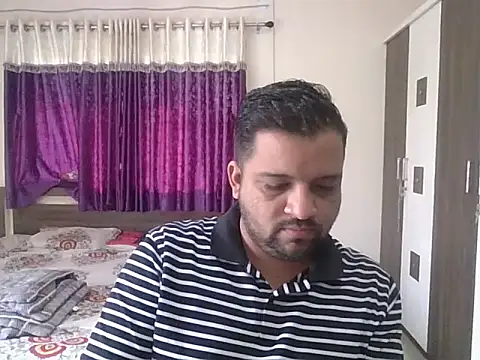 Snapshot of dhruv_love chatting on 25, 11, 2025 dhruv love online show from 25, 11, 2025