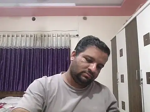 Snapshot of dhruv_love chatting on 14, 2, 2026 dhruv love online show from 14, 2, 2026