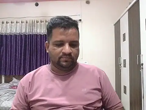 Snapshot of dhruv_love chatting on 24, 2, 2026 dhruv love online show from 24, 2, 2026