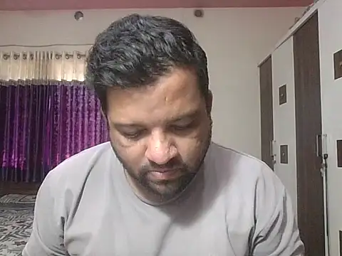 Snapshot of dhruv_love chatting on 8, 4, 2026 dhruv love online show from 8, 4, 2026