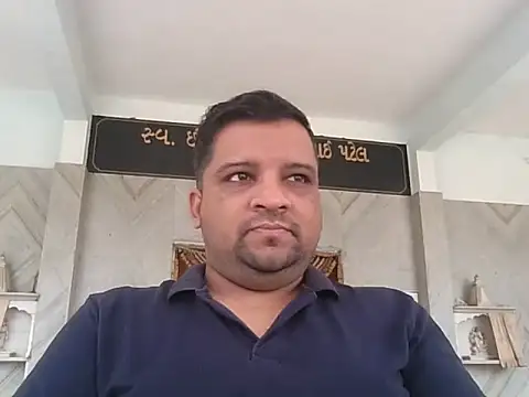 Snapshot of dhruv_love chatting on 10, 4, 2026 dhruv love online show from 10, 4, 2026