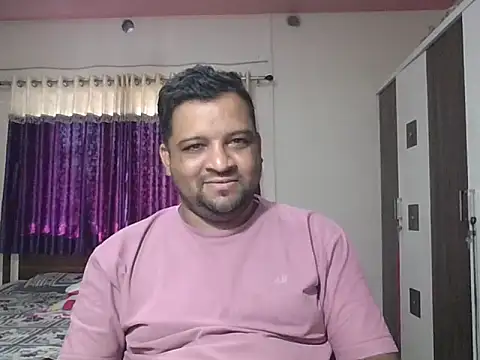 Snapshot of dhruv_love chatting on 14, 4, 2026 dhruv love online show from 14, 4, 2026