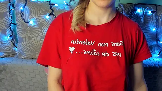 MaggieCake online show from 5, 3, 2026