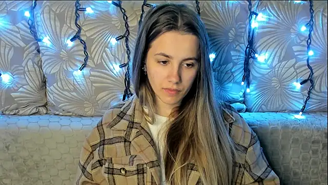 MaggieCake online show from 11, 4, 2026