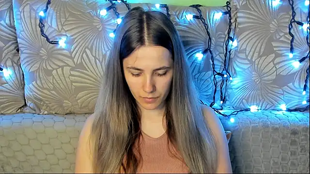 Snapshot of MaggieCake chatting on 3, 7, 2026 MaggieCake online show from 3, 7, 2026