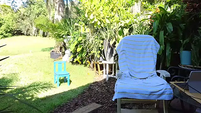 Snapshot of eliberator1777 chatting on 13, 10, 2025 eliberator1777 online show from 13, 10, 2025