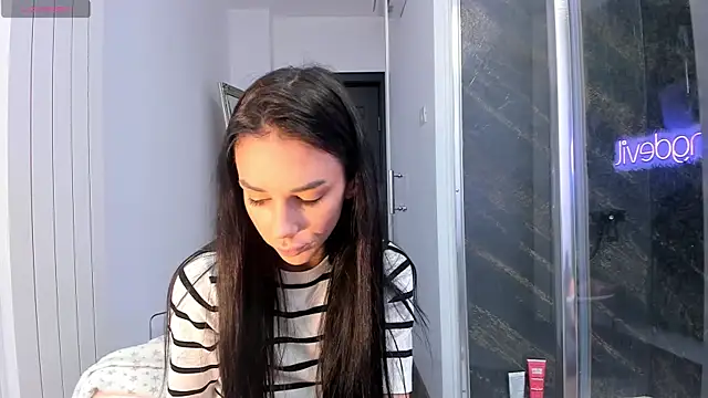 realhotfallingdevil online show from 22, 9, 2025