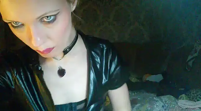 WildMissNiks online show from 2, 12, 2024