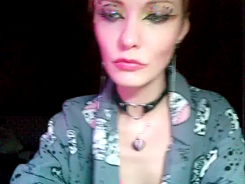 WildMissNiks online show from 18, 1, 2025