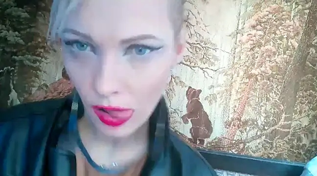 WildMissNiks online show from 10, 2, 2025