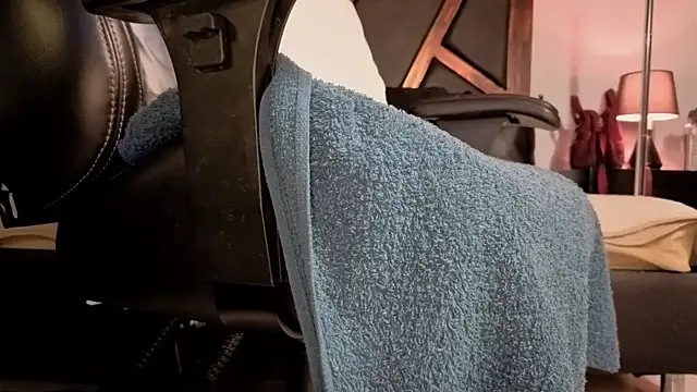 Snapshot of donnasoto chatting on 7, 2, 2026 donnasoto online show from 7, 2, 2026