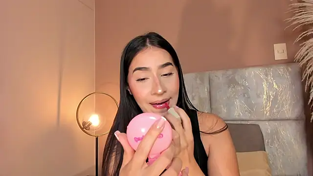 Snapshot of Christy_Sea chatting on 27, 5, 2026 Christy Sea online show from 27, 5, 2026