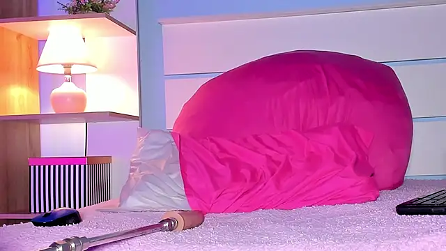 alicialittle online show from 10, 3, 2025