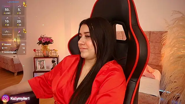 Snapshot of KallyMyller1 chatting on 2, 1, 2025 KallyMyller1 online show from 2, 1, 2025