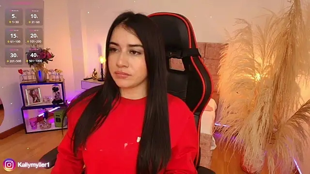 Snapshot of KallyMyller1 chatting on 7, 1, 2025 KallyMyller1 online show from 7, 1, 2025