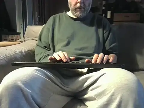 naked bear online show from 3, 2, 2026