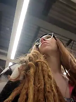 LucidLucy online show from 3, 2, 2025