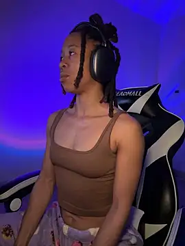 thebrattygoddess online show from 5, 1, 2025