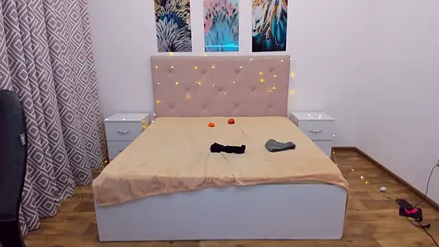 Snapshot of AlexiaDarren chatting on 14, 12, 2024 AlexiaDarren online show from 14, 12, 2024