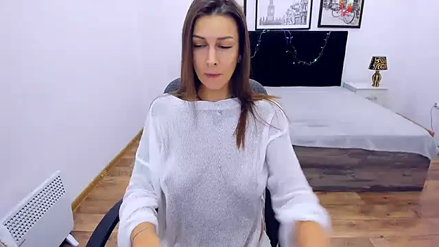 Snapshot of AlexiaDarren chatting on 16, 12, 2024 AlexiaDarren online show from 16, 12, 2024