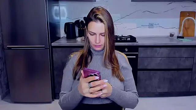 Snapshot of AlexiaDarren chatting on 26, 2, 2025 AlexiaDarren online show from 26, 2, 2025